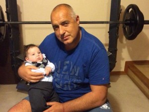 Бойко Борисов показа внучето си