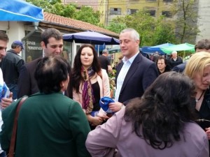 Дъщерите на Лукарски ще са шаферки на сватбата му
