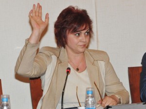 Корнелия Нинова е новият лидер на БСП