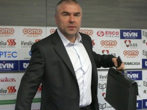 Атентат срещу Марешки! Запалиха колата на петролния му консултант