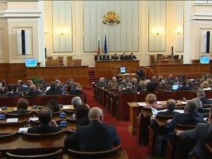 Безразборно сношаване роди 6 самостоятелни партии, вкара 2 нови и изроди 4-те коалиции