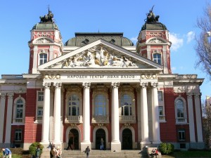 Българинът обича да ходи на кино, но не и на театър
