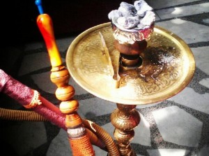 Ученици луднаха по наргилета
 