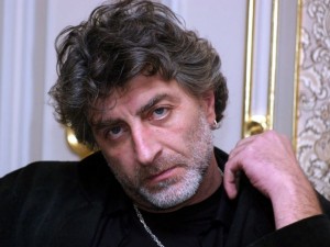 Сашо Морфов прибира четвърт милион само от „Хъшове”
 