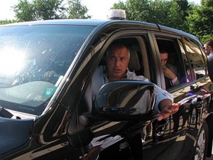 Бойко Борисов пак подкара тойотата под носа на НСО