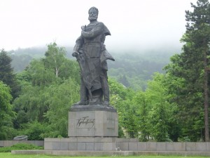 България почита Ботев и загиналите герои за свободата на отечеството