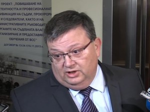 Цацаров, вкарай мутрите в затвора или си ходи!