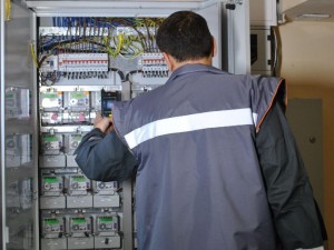 За пръв път! Отчитаме сами колко ток харчим
