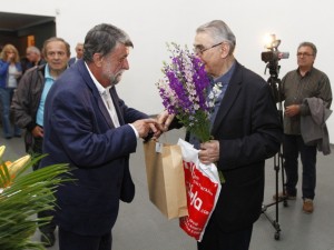 3 часа Светлин Русев приема поздравления за ЧРД