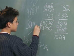 Отпускат стипендии за даровити деца