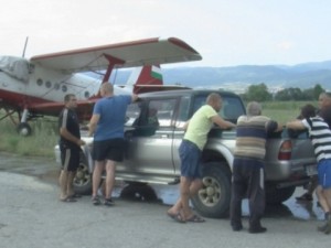 Полиция спря бунта на пчеларите
