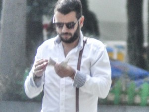 Опосумът Иван пръска яки пачки