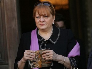 Богдана Карадочева свали 10 кила, кара само на кафе и цигари