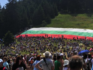 300 000 отиват на Рожен