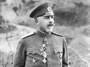 Генерал Вазов посрещнат с почести на гара „Виктория“