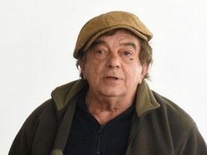 Който преби Бате Николай, утре ще пребие и вас!
 