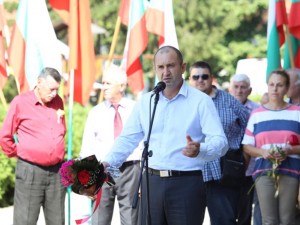 Генерал президент – защо не
