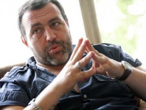 Мутафчиев: Предизборната битка ми прилича на филма "Планетата на маймуните"