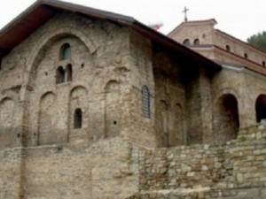 Историк: Светлинни сфери кръжат около гробовете на българските царе! 