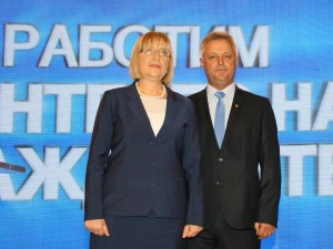 Цачева – правоверна партийка или майка на нацията