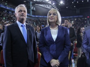 Лайномятането срещу Цецка Цачева