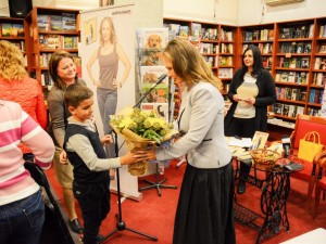 Бестселърът на сезона! Столичният елит на премиерата на книгaта “Размерът има значение” - ето как се свалят 42 кг.