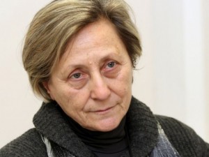6 пъти обраха Нешка Робева