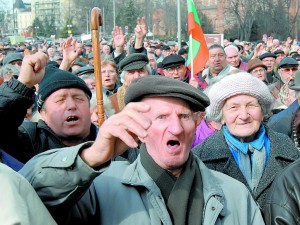 Пирамидата КТБ ограби хляба на 50 000 пенсионери
