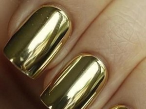 Огледалните нокти – последен писък