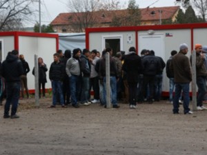 Няма да дам къщата си на село за бежанци и талибани