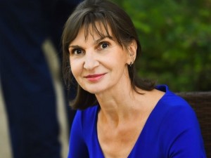 Мария Каварджикова от "Откраднат живот" с пластични операции за 5 бона
 