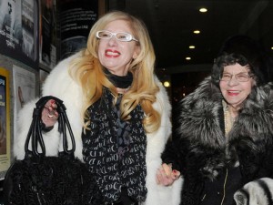 Муки: Мама е в много добра кондиция, няма да се учудя да играе постановка в събота