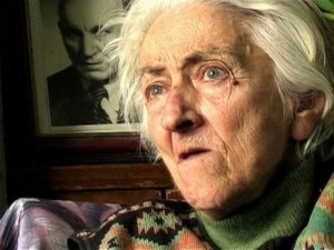 Легендарната седесарка Елка Константинова гасне в психиатрия