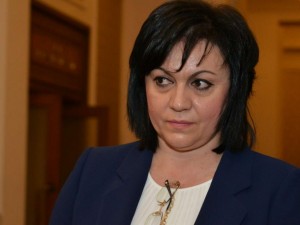 Нинова, стига ни баламосва!   