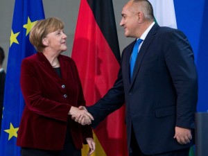 Бойко да си поиска брониран трабант от Меркел
 
