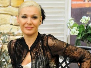 Гала разбила няколко семейства