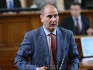Мераците на Цветанов – след дъжд качулка