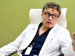 Доцент Захариев от „Откраднат живот” върти бизнес с осиновявания
 