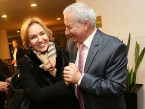 Новият служебен премиер е едно от най-забавните лица в политиката - ето какво си спомнят негови колеги
