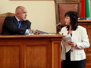 Проф. Юлиан Вучков: Нинова не е проста, Борисов да си лекува нервите
 