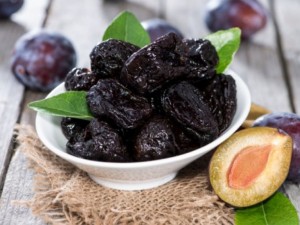 Бонбони от сушени сливи – хит през зимата
 