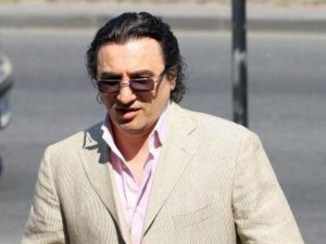 Мутри на Сретан Йосич гръмнали таксиджията Бобъра?
 