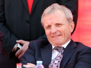 Ганчев търси чужденец