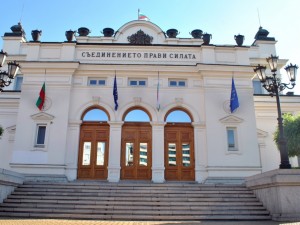 Доган да не се надува като паун преди размножаване
 