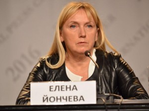Браво на Елена Йончева, направи ги на салата