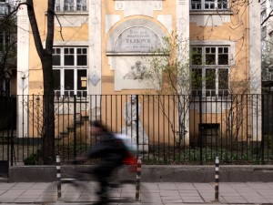Срам! Гаврят се с паметта на Яворов
 