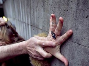 72-годишен изнасили момиче на 13
 