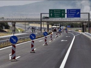 Плащаме още 878 млн. за магистрала „Струма“ 
