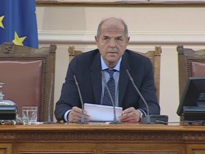 Тома Томов не е диджей, че да ви пуска химна