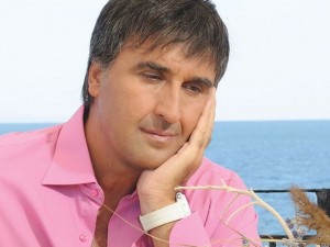 Веско Маринов иска прошка от невярната Цветанка